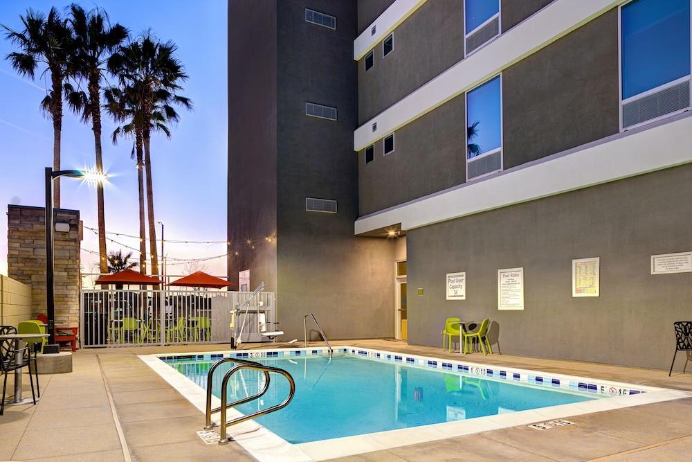 Home2 Suites By Hilton פאלמדייל מראה חיצוני תמונה