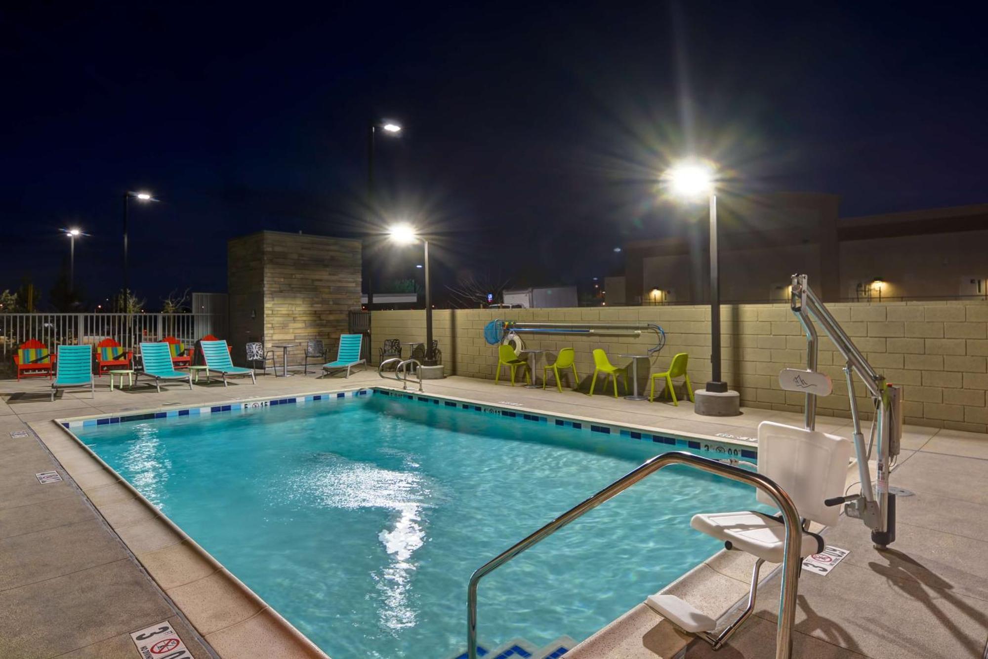 Home2 Suites By Hilton פאלמדייל מראה חיצוני תמונה